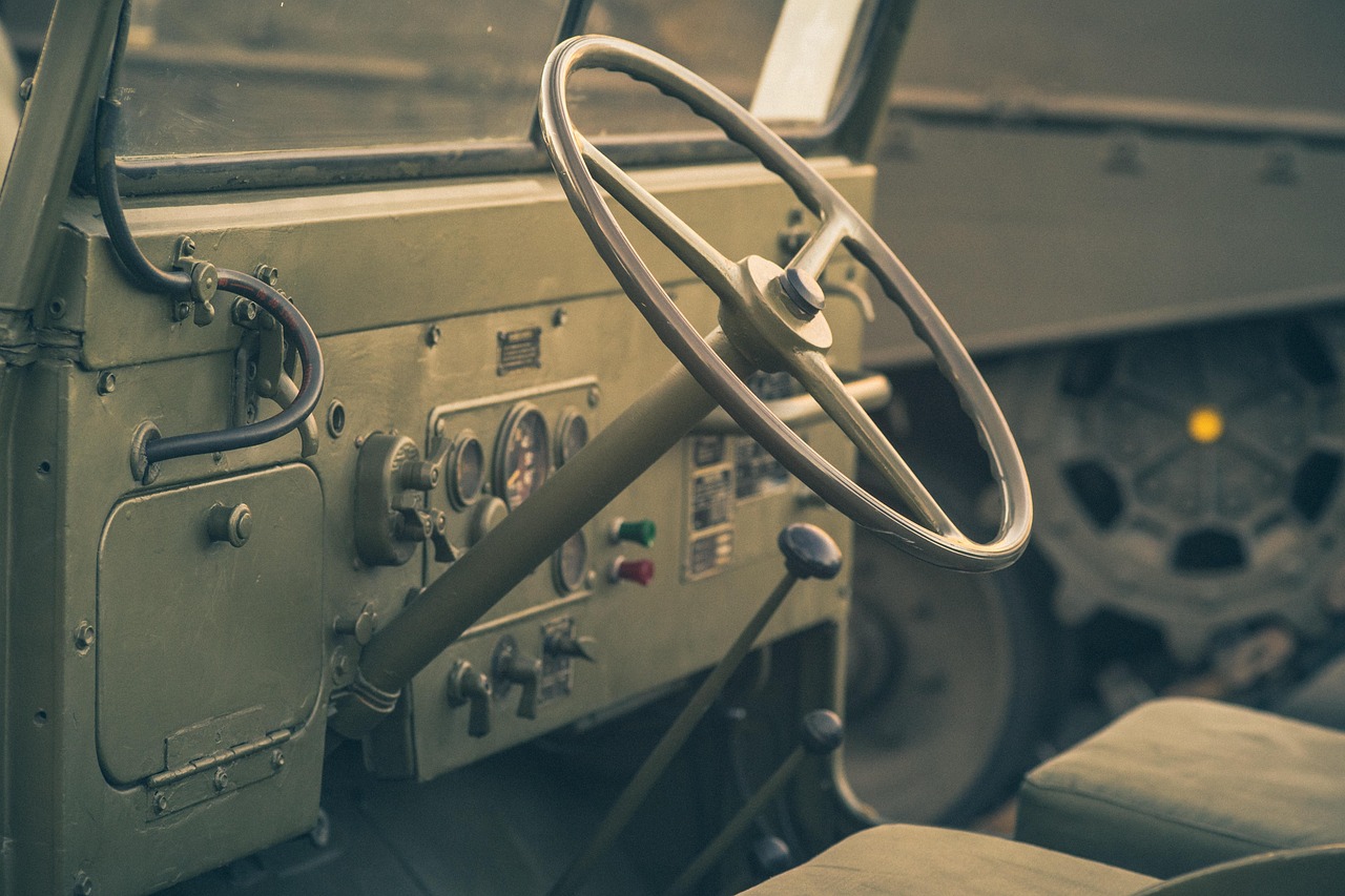 企业应该如何利用数据分析提高营销效果？